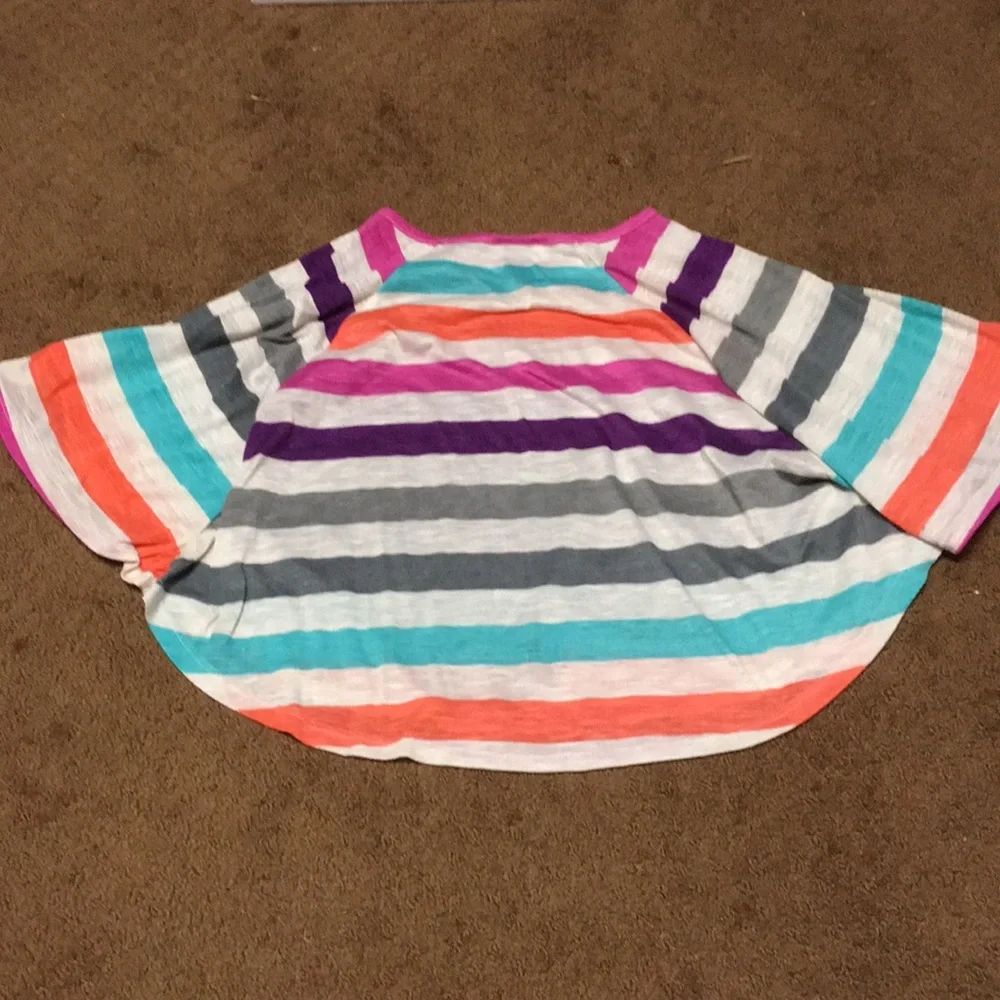 Butterfly top Girls size Large Fun blousy look, wide short sleeves EUC